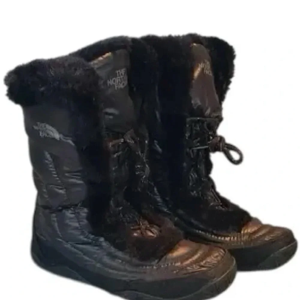 The North Face Women's Black Insulated Fur-Trim Winter Boots size 8